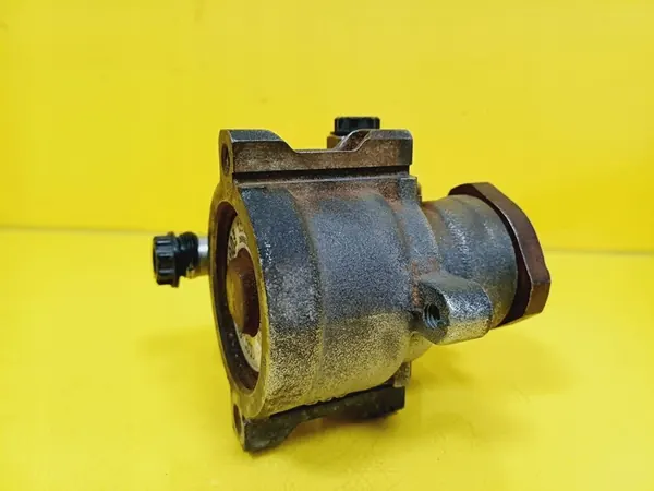 Bomba de direção assistida VW Golf IV 1.9 TDI image 8