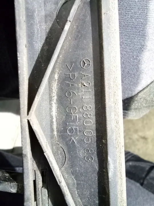 MERCEDES W211 GRILL A2118800583 image 10