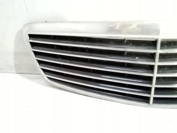 MERCEDES W211 GRILL A2118800583 image 5