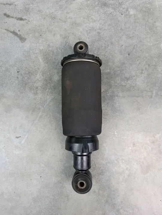 Coussin de suspension cabine MAN TGS TG3 Amortisseur arrière OEM image 1