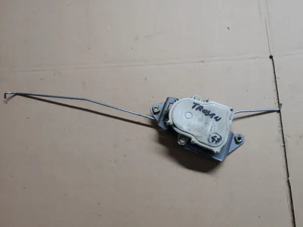OEM MR503015 Centrale Sluiting Actuator voor Mitsubishi Pajero I image 2