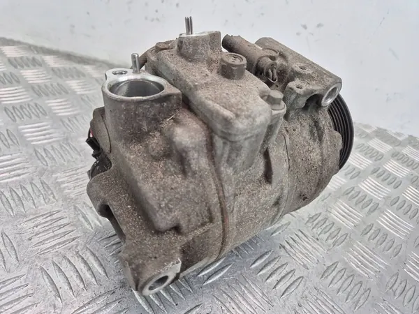 Compresor de aire acondicionado Mercedes S500 W221 A0022301211 image 3