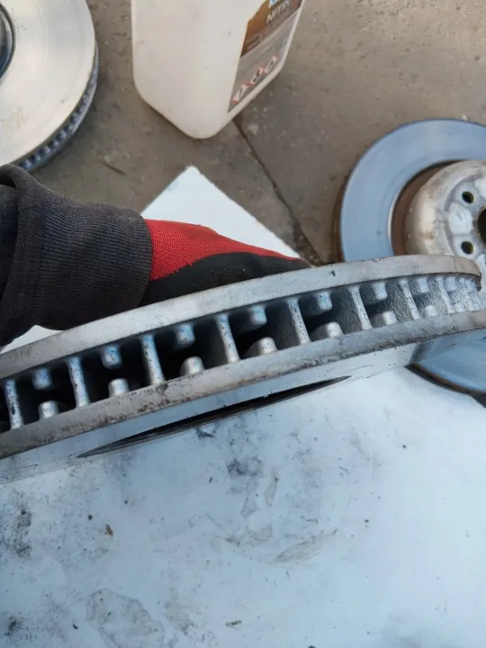 OEM 6875284 Etujarrulevy BMW 7-sarjalle image 3