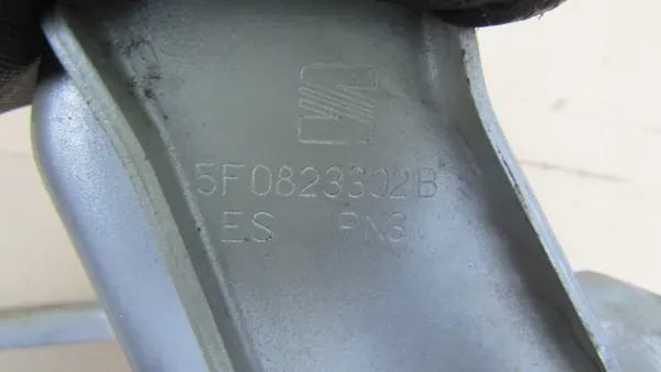 Charnières de capot OEM LZ7G pour SEAT Leon 3 III 5F image 3