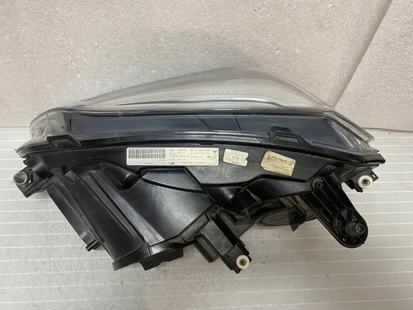 Rechter voorlamp MERCEDES GLK X204 A2048201039 image 4