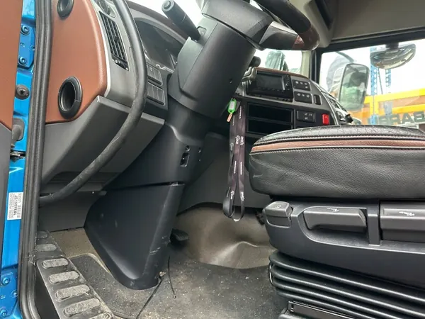 Sisätilojen kojelauta DAF XF 106 Euro6 Space Cab image 8