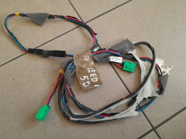 Câble navigation toit OEM 96550-A2600 pour Kia Ceed image 2