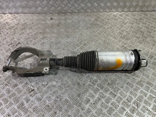 Land Rover Discovery 5 Framluftfjädring stötdämpare OEM HY323C286BE image 2