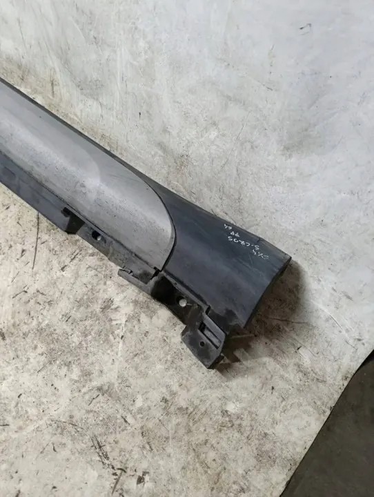 Suzuki SX4 S-Cross 13-16 OEM 7724261MS4 Protector de umbral image 10