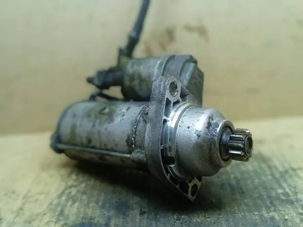 Motor de arranque 02M911023C Skoda Octavia I 1.9 image 2