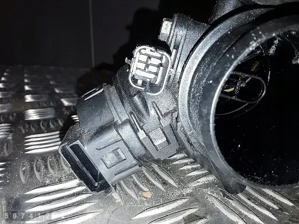 Throttle Body Citroen Berlingo 2004 1600td 9660030580 image 2