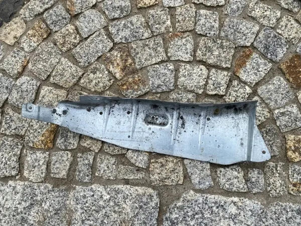 Audi TT 8S sköldset OEM 8S0880283DE 8S0880284DE image 8