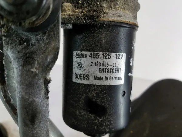 Tuulilasinpyyhkijän moottori eteen BMW 5 E60 E61 image 3