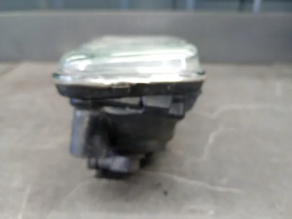 Nissan OE 261558995A Gebruikte mistlamp image 4