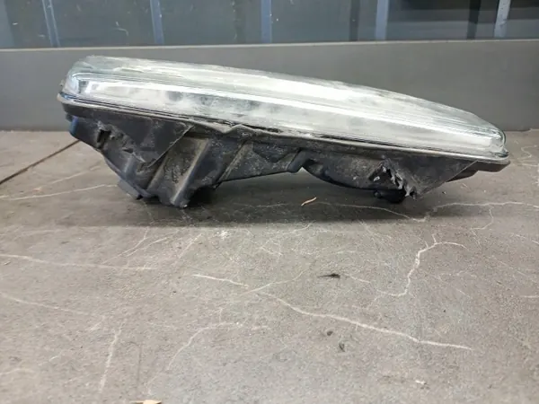 Nissan OE 261558995A Gebruikte mistlamp image 5