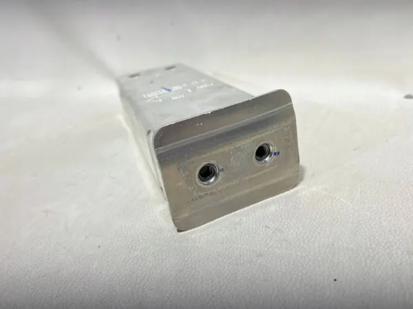 Tesla Model 3 Voor Kreukelzone Versterking OEM 1109193-00-C image 5
