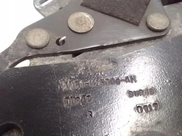 Rueda de bisagra puerta trasera derecha Ford OEM AM51-U25000-AH image 3