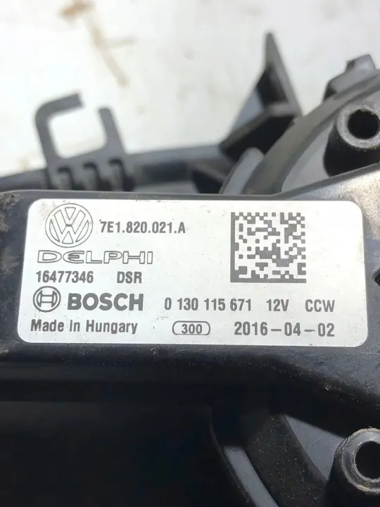 Soufflante VW T6 OEM 7E1820021A - État Utilisé image 4