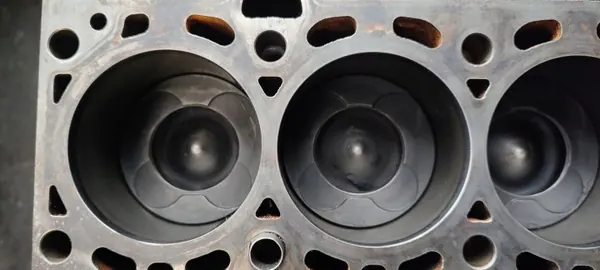 BMW Motorblock OEM 7786664 för 2.0 D M47 163hk image 3