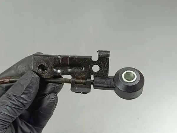 Sensor de batida Kia OE 39320-3L010 Stinger image 2