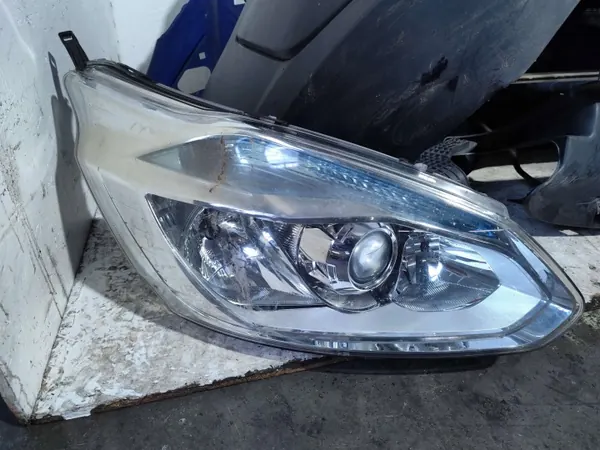 Ensemble de panneaux avant Ford C-Max OEM No MPN 2015 image 6