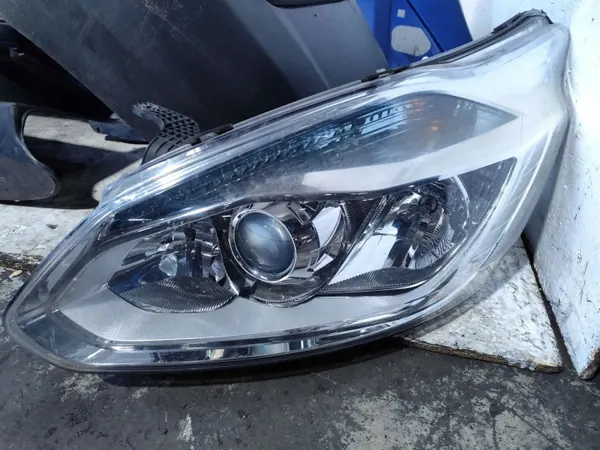 Ensemble de panneaux avant Ford C-Max OEM No MPN 2015 image 7