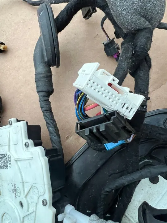 Linker deur slotassemblage AUDI A8 S8 D5 OEM image 8