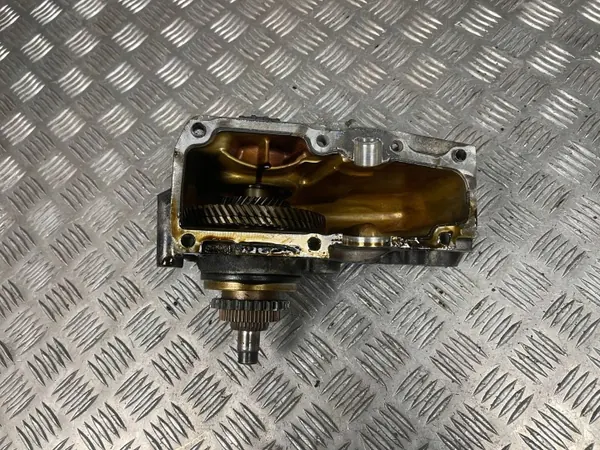 Pompe à huile Volvo d'occasion OEM RF6G9N6H027AD image 10