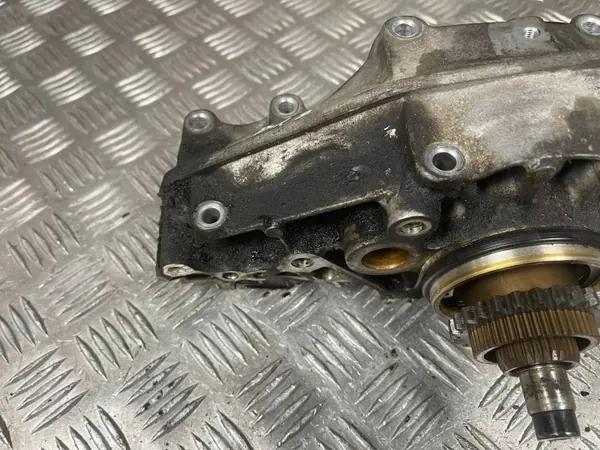 Pompe à huile Volvo d'occasion OEM RF6G9N6H027AD image 6