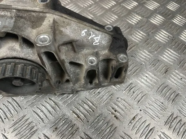 Pompe à huile Volvo d'occasion OEM RF6G9N6H027AD image 9