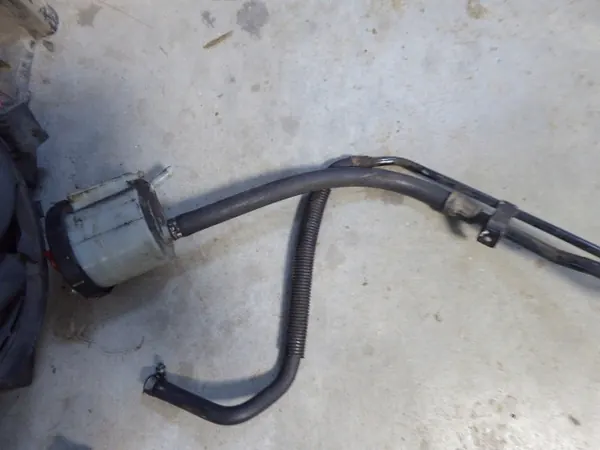 Servoreservoir OEM 701422371B VW T4 90-96 image 4
