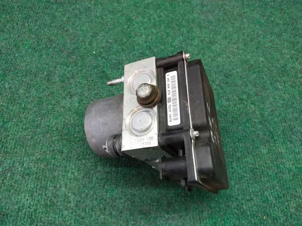 Pompe ABS OEM 517896790 pour Fiat Bravo II image 2