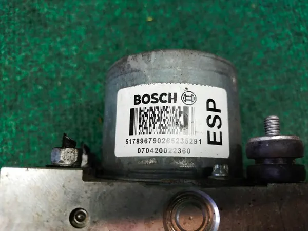 Pompe ABS OEM 517896790 pour Fiat Bravo II image 5