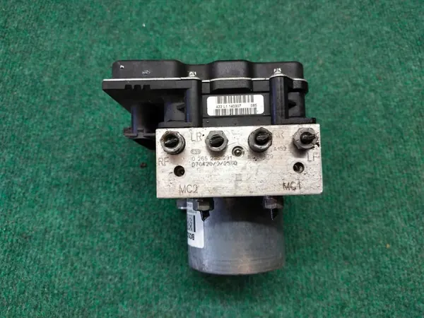 Pompe ABS OEM 517896790 pour Fiat Bravo II image 6