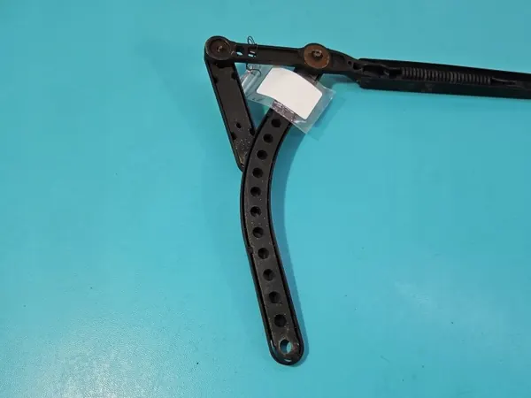 Oikea pyyhinvarsi OEM 8200113231 Renault Scenic II:lle image 5