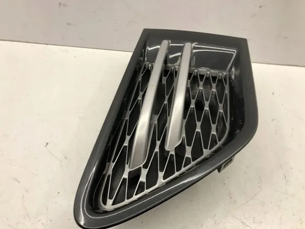 Land Rover Ventilationsgallret OEM LH22081000 Range Rover Sport image 3