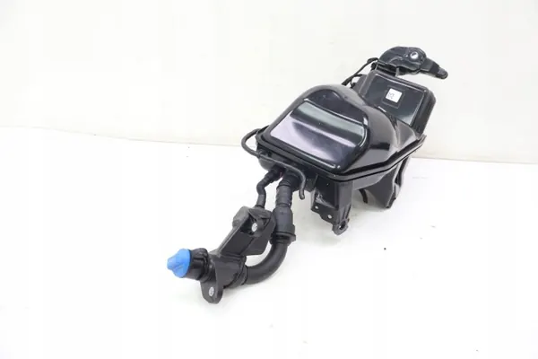 Volvo V60 II AdBlue-säiliö OEM 31405814, 31669394 image 3