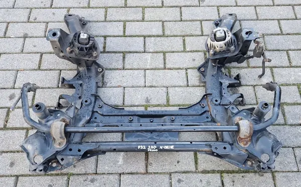 BMW 4 F32 14-17 2.0 Diesel X-Drive Suspension Avant image 8