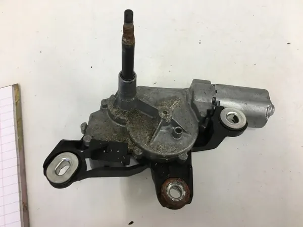 VW Touran 1 Heckwischermotor 1T0955711C image 2