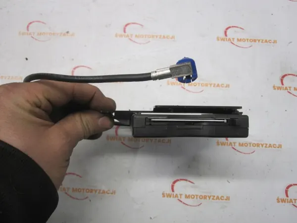 Audi OE Kartenleser Tuner TV OEM 4F0919805 image 4