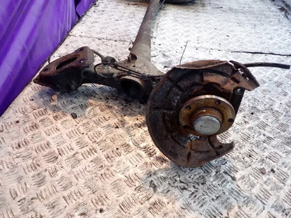 OEM Zawada-310803- Taka-akselipalkki Opel Corsa D image 3