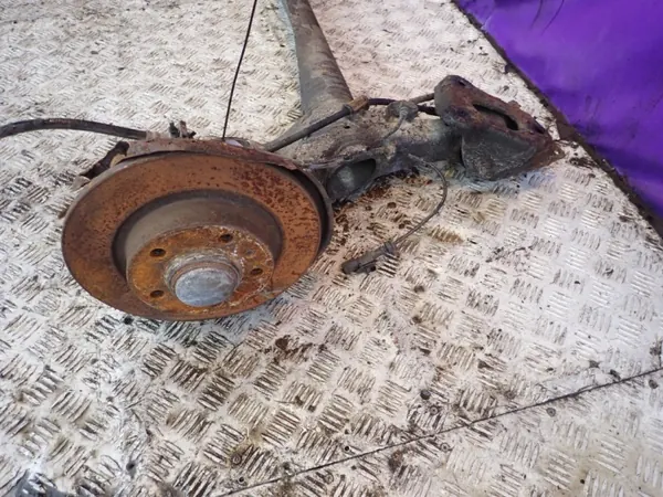 OEM Zawada-310803- Taka-akselipalkki Opel Corsa D image 5