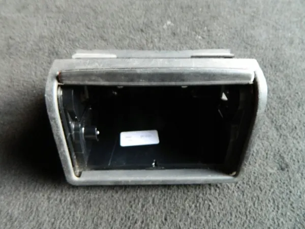 Cendrier arrière rouleau BMW OEM 8225988 E46 image 3