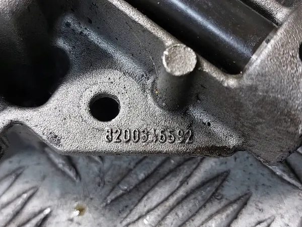 Ejes de equilibrio + Bomba de aceite Renault Koleos I 2.0 DCI 8200345633 image 5