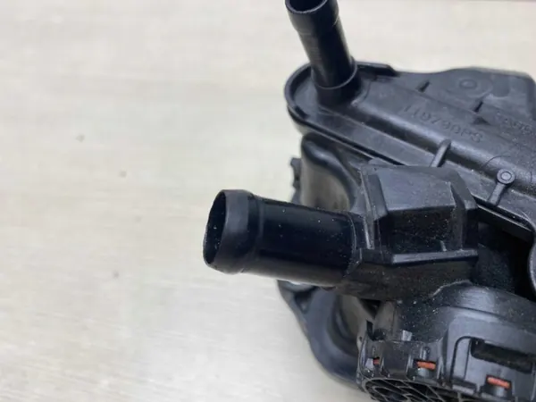 Ventilação cárter OEM 118301738R Renault Austral image 4
