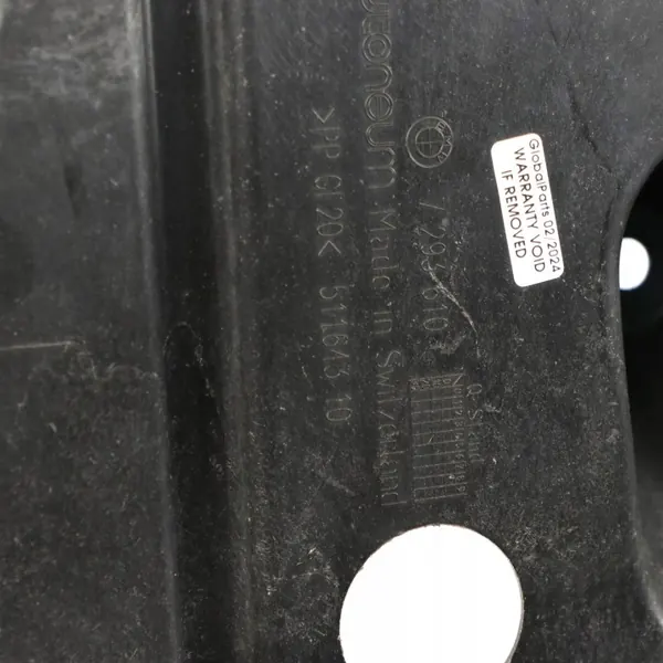 BMW OE 7293610 Bakre Underredesskydd - Begagnad image 8
