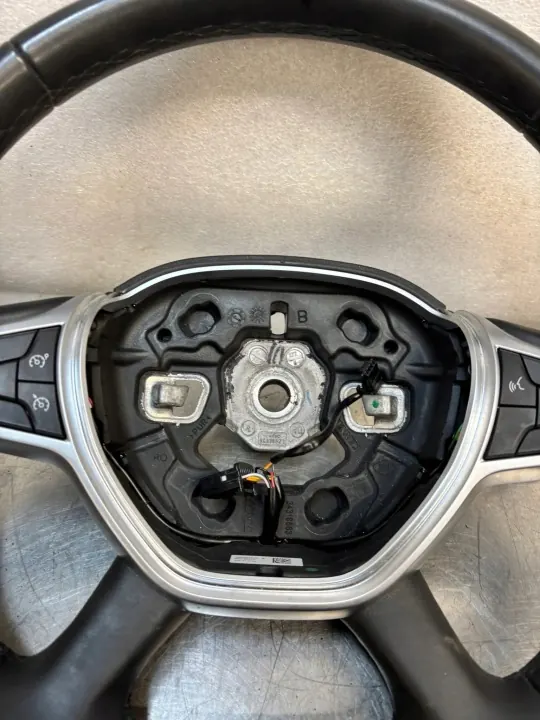 OEM 484004420R Nahkaohjauspyörä Dacia Sandero III:lle image 3