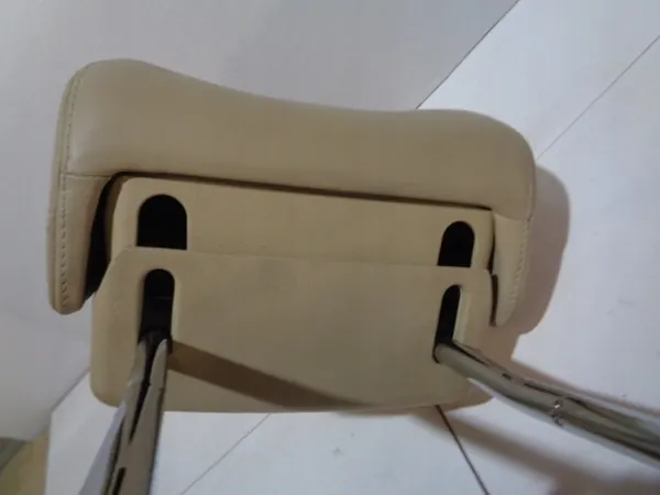 Encosto de cabeça dianteiro Audi A6 C7 11-15 Bege OEM image 7