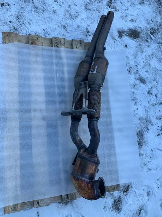 Audi RS3 8Y DPF-katalysator OEM 8S0131701F image 6
