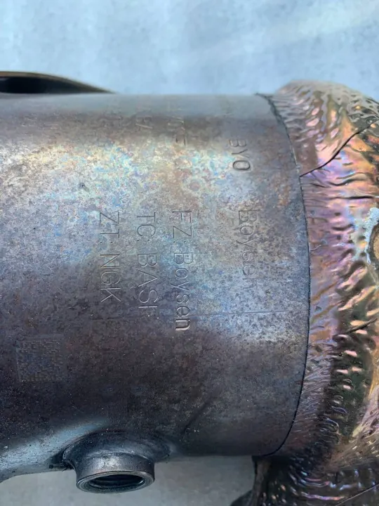 Audi RS3 8Y DPF-katalysator OEM 8S0131701F image 7